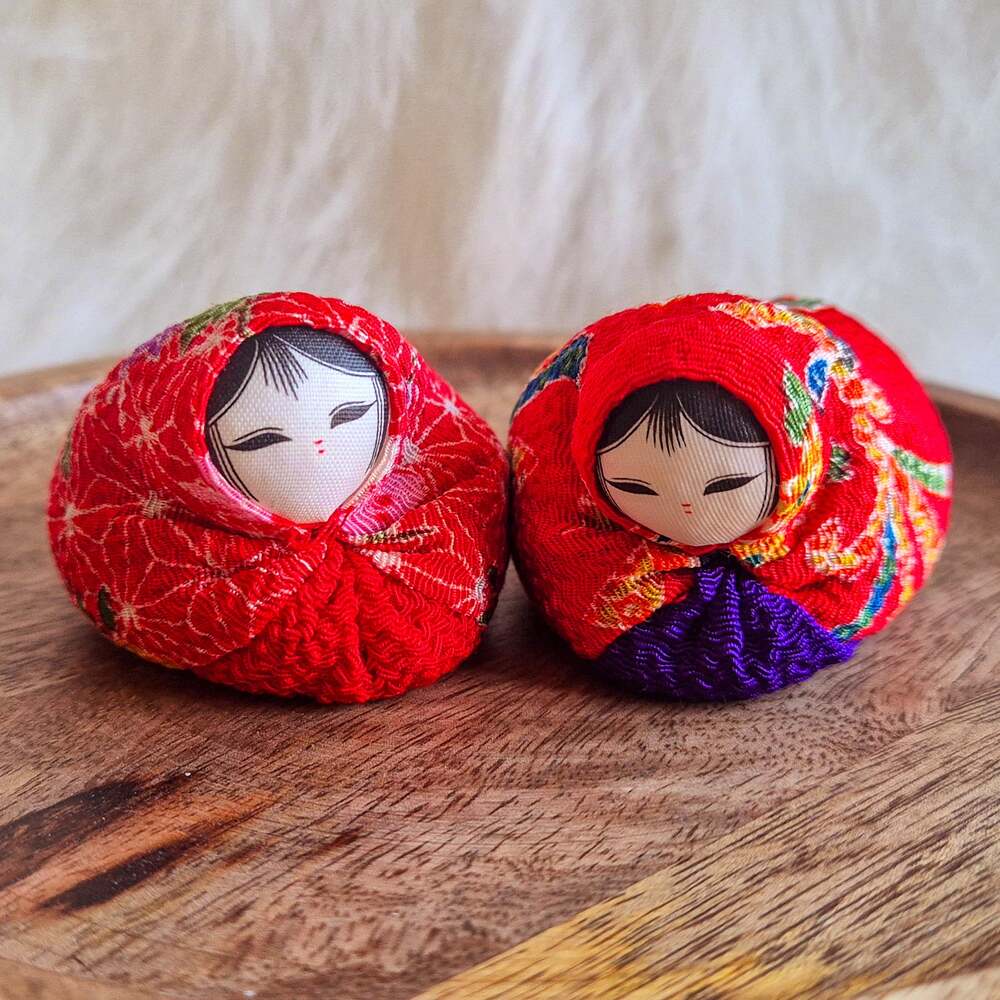 Vintage Japanese Otedama Beanbag Dolls Set of 2 Red Chirimen Fabric Folk Art